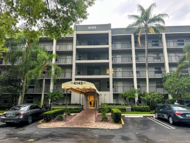 Lake Condo For Sale in Pompano Beach, Florida