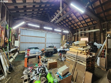 Come settle into this private creekfront homestead on 3 usable - photo 42