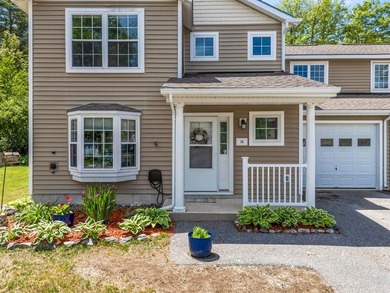 Perhaps the nicest 4 Bedroom home on Brunswick Landing. Easy - photo 2