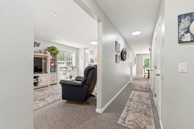 Perhaps the nicest 4 Bedroom home on Brunswick Landing. Easy - photo 7