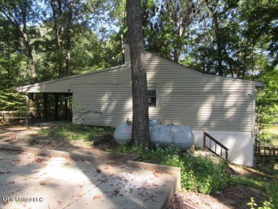 Lake Home For Sale in Hernando, Mississippi