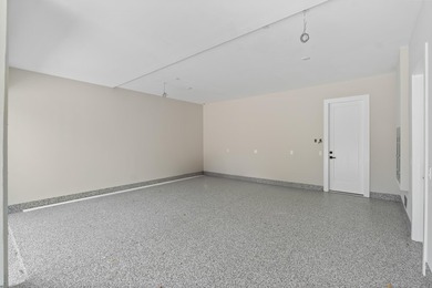 Experience sophisticated new coastal contemporary construction - photo 17