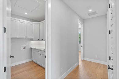 Experience sophisticated new coastal contemporary construction - photo 41