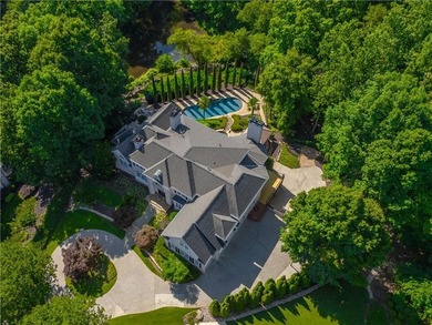 A private cul-de-sac setting on a spring-fed, seven-acre pond - photo 2