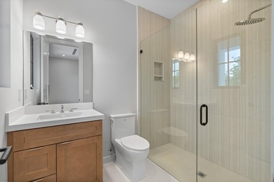 Experience sophisticated new coastal contemporary construction - photo 45