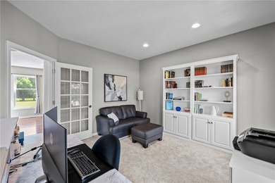 PRISTINE CONTEMPORARY COLONIAL ON A QUIET INTERIOR LOOP STREET! - photo 16