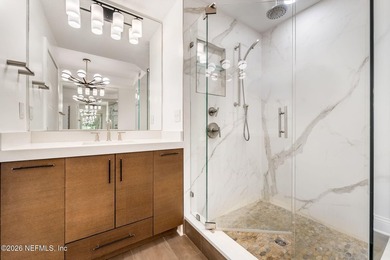 Discover the serenity of the ocean in this tranquil, luxurious - photo 22