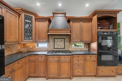 Welcome to 106 Gold Leaf Court - a stunning all-brick estate - photo 27