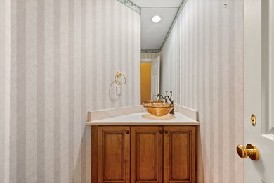 Experience the renewed appeal of this magnificent gated Holladay - photo 27