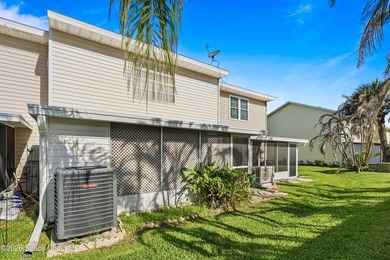 Welcome to Windsor Park, a small community of townhomes in the - photo 28