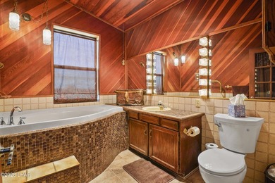 Full of personality, charm and warmth! This beautifully updated - photo 29