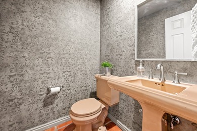 Experience the renewed appeal of this magnificent gated Holladay - photo 30