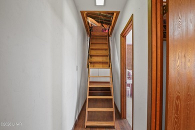 Full of personality, charm and warmth! This beautifully updated - photo 33