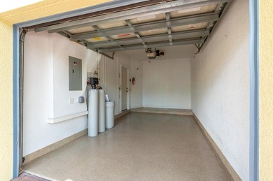 Welcome to 2543 NW 31st Court in Oakland Park, a beautifully - photo 40