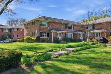 Welcome to this beautifully maintained and move-in ready - photo 15