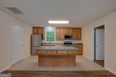 Enjoy peaceful country living with the convenience of nearby - photo 16