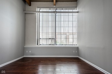 2 Bed/2 Bath/2 Parking Spots!!  **1 year of pre-paid HOA offered