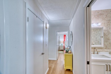 WATERFRONT BEAUTIFULLY RENOVATED DUPLEX 330-340, 2BR 2BA Upper - photo 24