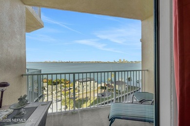STUNNING RENOVATED CONDO WITH NEW HVAC ON THE HALIFAX - RIVER & - photo 29