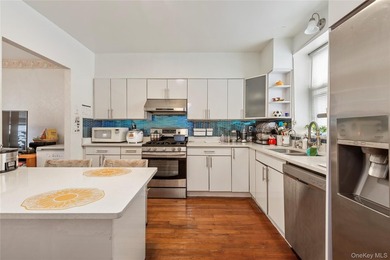 This is a premier investment opportunity located in the heart of - photo 3