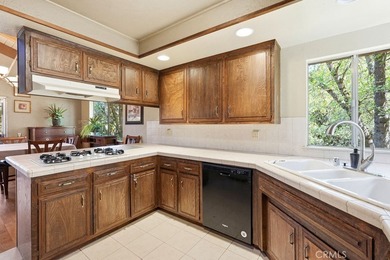 If you're looking for amazing lake views and room for the whole - photo 17
