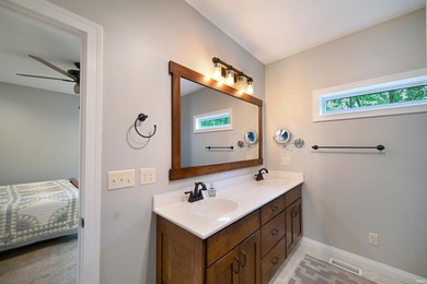 Incredible 3 bedroom ranch situated on a quiet cul-de-sac on the - photo 21