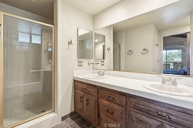 If you're looking for amazing lake views and room for the whole - photo 26