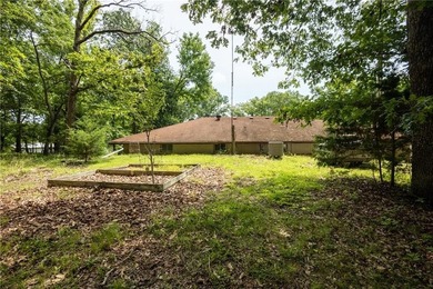 Welcome to this charming 3-bedroom, 2-bath home nestled near - photo 40