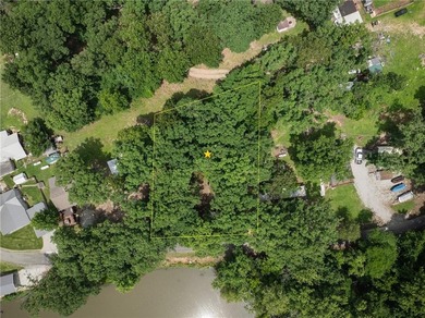 Welcome to this charming 3-bedroom, 2-bath home nestled near - photo 50