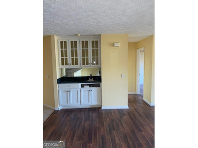 Beautiful Northeast Georgia - condo 3BR/3BA built 2000, elevator - photo 4