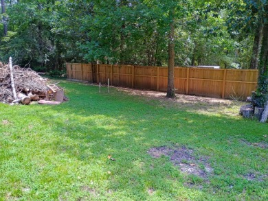 Lake Community, Golf Cart Friendly, Quaint Country Home - photo 28