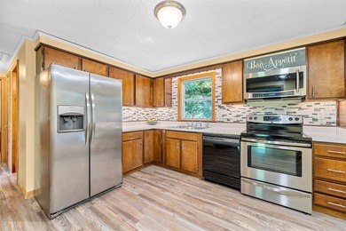 Welcome to 164 East Hill Road in Brookfield, where country - photo 2