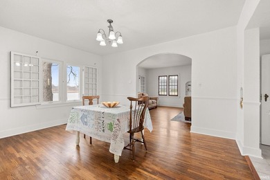 Beautiful Island Park Home on Hamilton Lake features 80ft of - photo 12