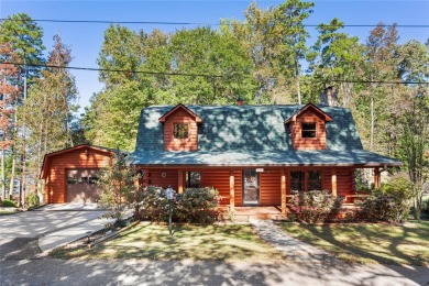 Lake Home For Sale in Fair Play, South Carolina