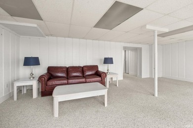 Beautiful Island Park Home on Hamilton Lake features 80ft of - photo 26