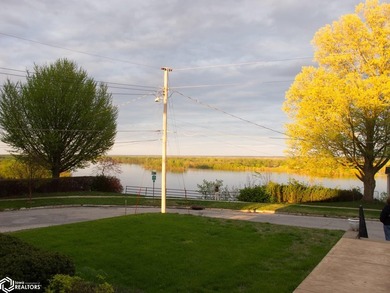 Perched on a corner lot with sweeping views of the Mississippi - photo 36