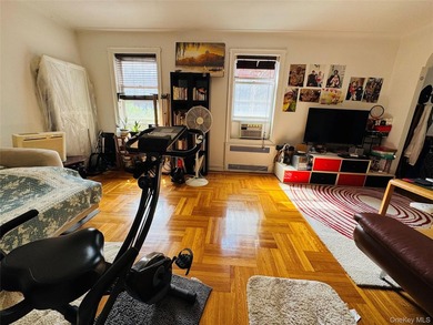 Experience the perfect blend of space, light, and convenience in - photo 7