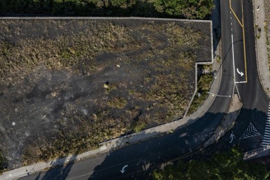 LOCATION! Conveniently located in Kailua-Kona town, close to all - photo 11