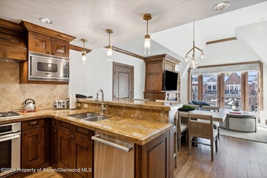2024 renovations completed (including new decor, furniture - photo 2