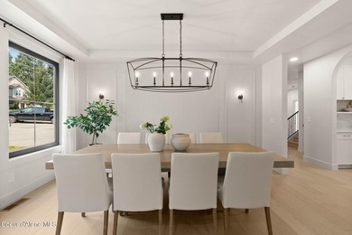 This striking beauty is a perfect example of combining luxury - photo 23