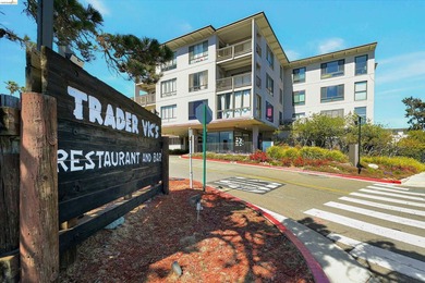 One of the largest decks you will find at Watergate! Abundant & - photo 25