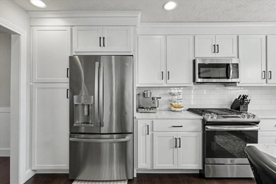Meticulously maintained by its original owner, this stunning - photo 25