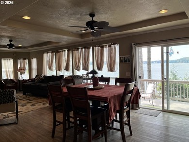 Experience the beauty of lakefront living with this exceptional - photo 26