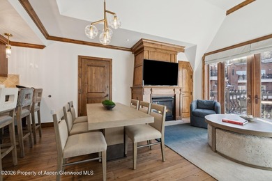2024 renovations completed (including new decor, furniture - photo 9