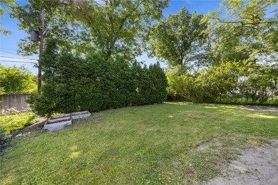Welcome to 94 Meadow Drive in the heart of Brighton! This - photo 30