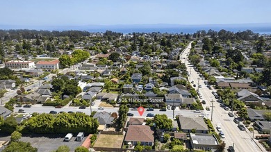 Two turn-key homes on one large lot with extra building area and - photo 33