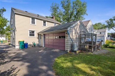 Welcome to 94 Meadow Drive in the heart of Brighton! This - photo 34