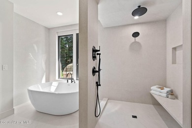 This striking beauty is a perfect example of combining luxury - photo 34