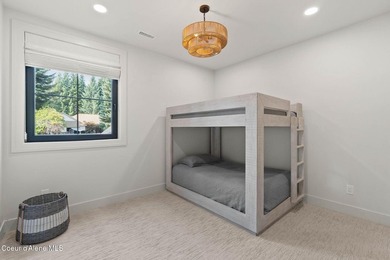 This striking beauty is a perfect example of combining luxury - photo 42