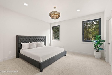 This striking beauty is a perfect example of combining luxury - photo 43